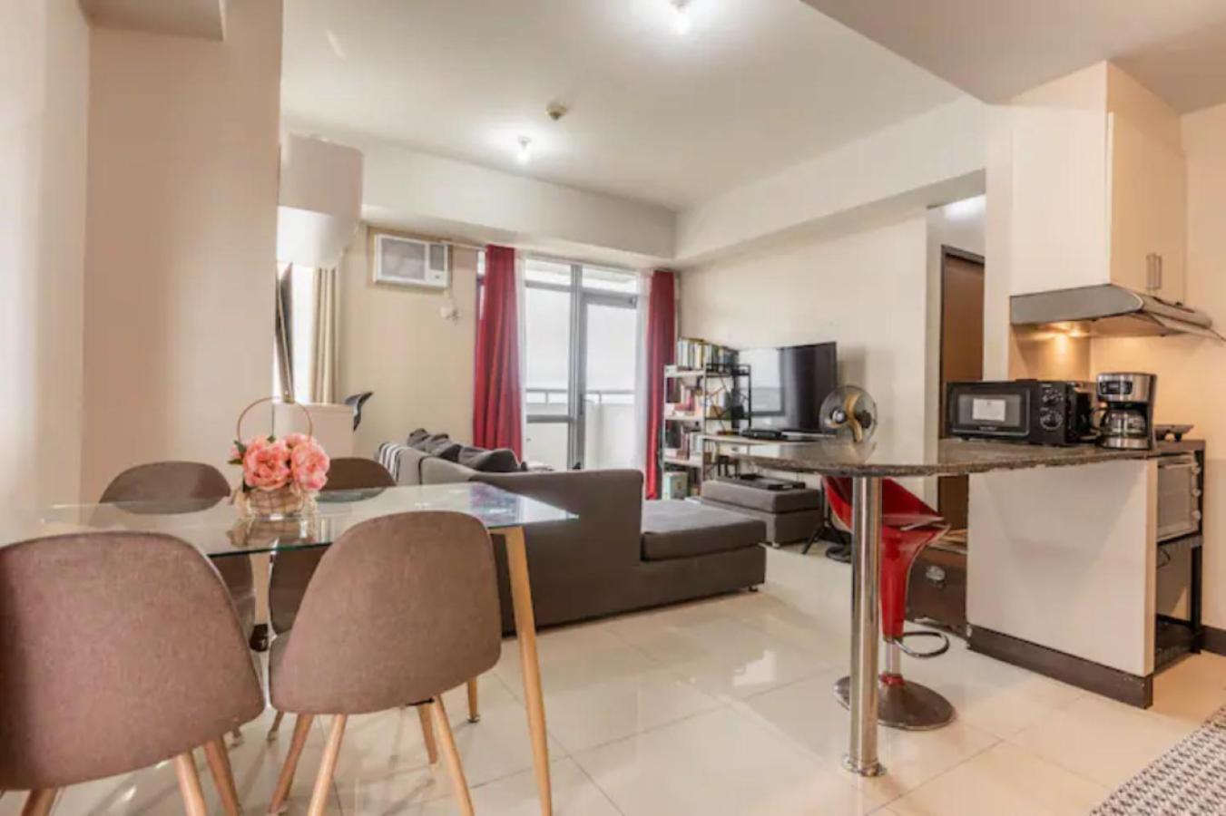 Great View With Balcony In Araneta Center Διαμέρισμα Μανίλα Εξωτερικό φωτογραφία