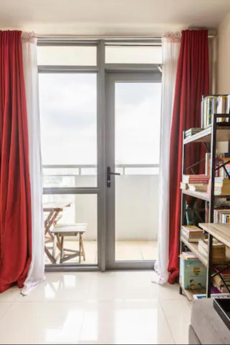 Great View With Balcony In Araneta Center Διαμέρισμα Μανίλα Εξωτερικό φωτογραφία